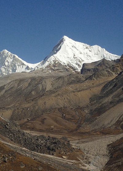 Remote Hunku Valley and Amphulapcha La - Off the Wall Trekking